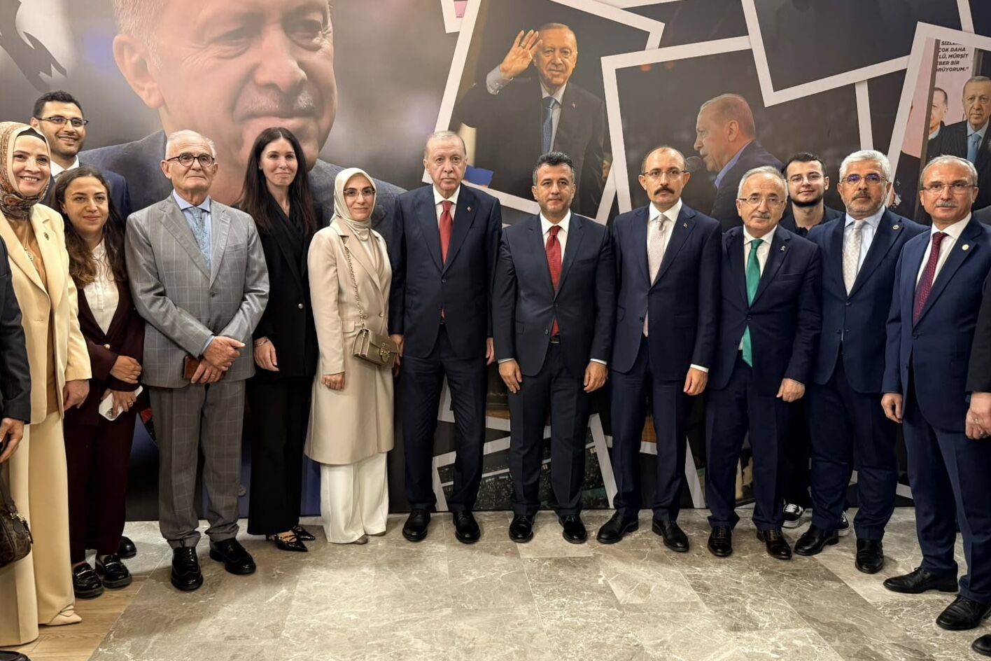 Cumhurbaşkanı Erdoğan, Samsun’da Petek Genç’te Gençlerle Buluştu Isindetayi Haber