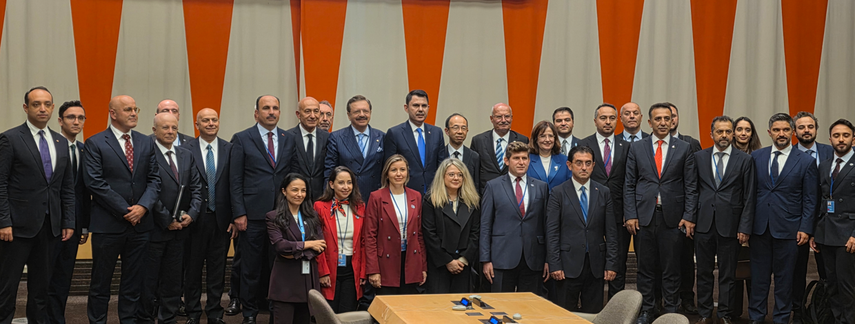 Küresel İş Ortaği Koç Holdi̇ng’den Cop31 Öncesi̇ New York’ta İkli̇m Mesai̇si̇ Isindetayi Haber