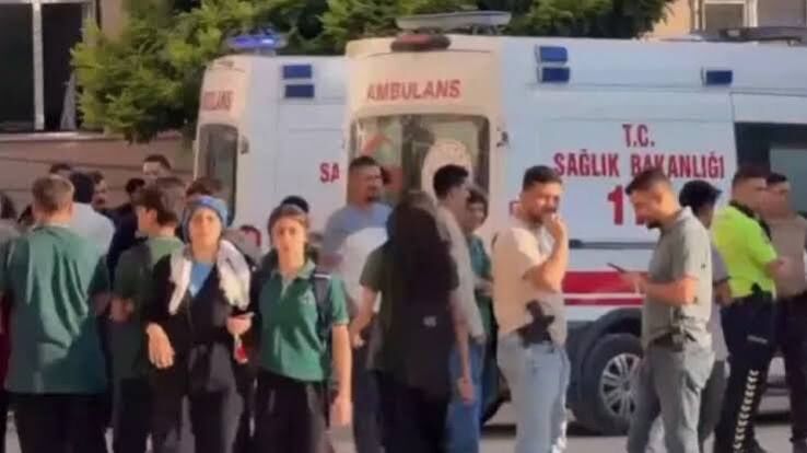 Manisa’da Lisede Silahlı Saldırı: Zanlı Kaçtı, Emniyet Alarmda