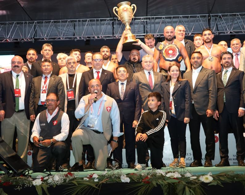 Yağli Güreş Cumhurbaşkanliği Kupasi’nda Başpehli̇van Orhan Okulu Oldu Haber Isindetayi